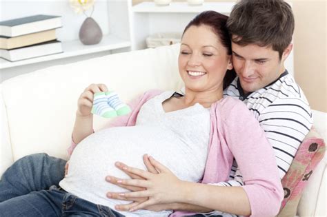 hamileyken bebeğin hareketleri nasıl hissedilir